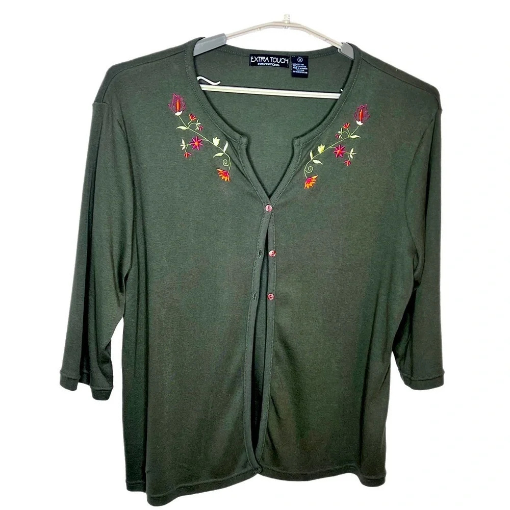 Extra Touch International cardigan sweater size 1X. Embroidery around the neck.